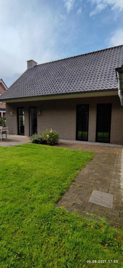De Huemmelske Bur Villa ฟรีซอยเธอ ภายนอก รูปภาพ